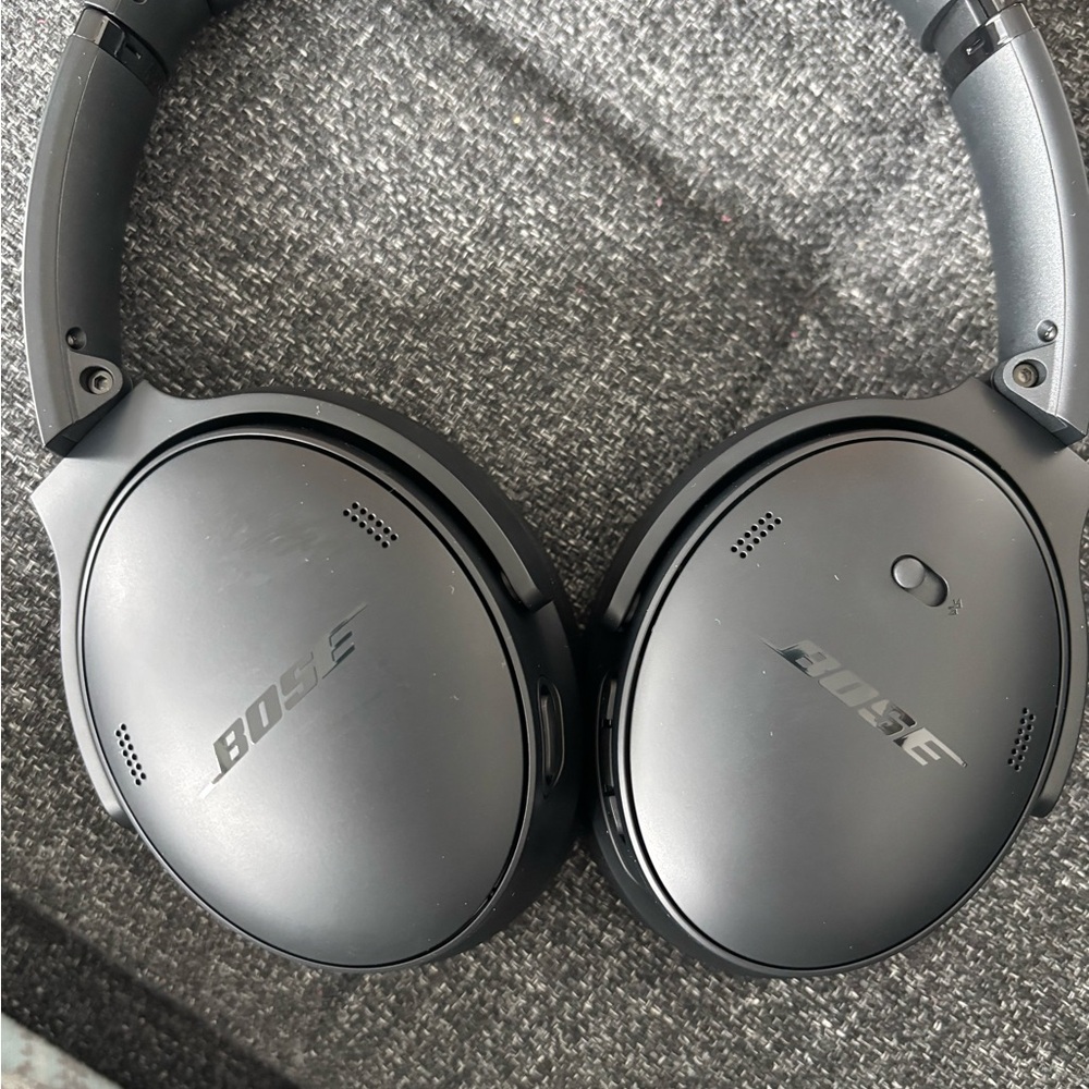 Bose Black Wireless Headphones